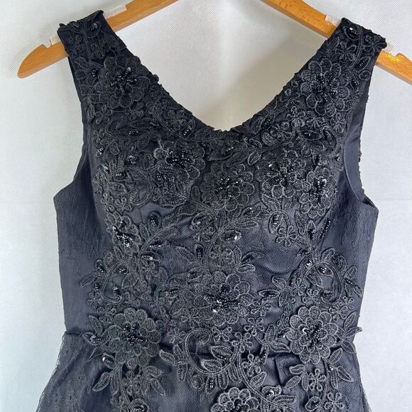Black Vneck Embroidered Floral Tulle Fit &‎ Flare Formal Homecoming Dress Sz SM - Picture 3 of 11